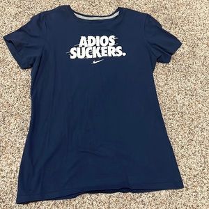 Girls Nike T-shirt